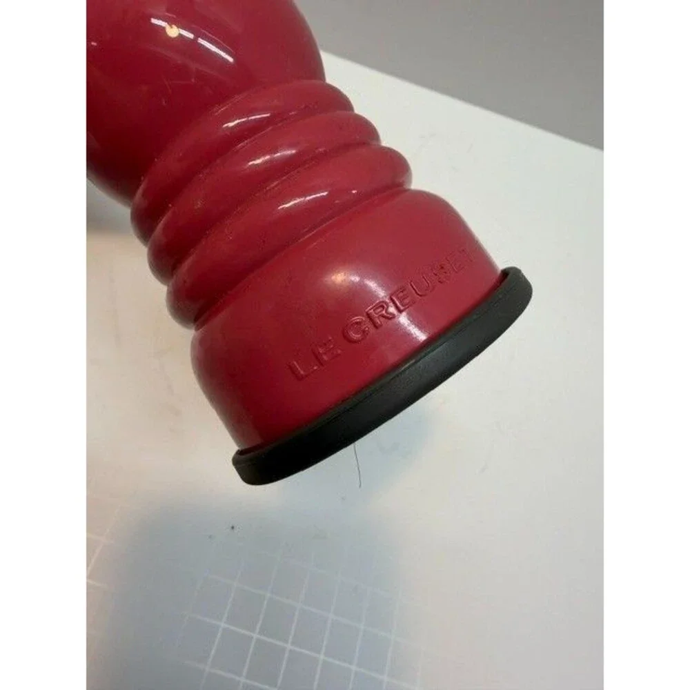 Retired!  Le Creuset Pink Gradient Ombre Classic Pepper Mill